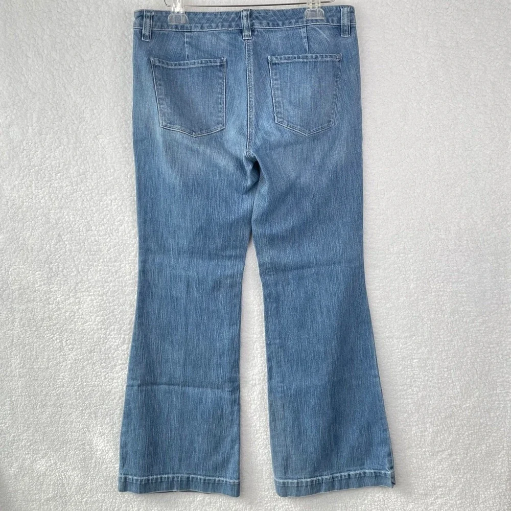 New York & Company Women Blue Pintuck Seam Flare Leg Jeans Size 10 Medium Wash - Picture 4 of 11